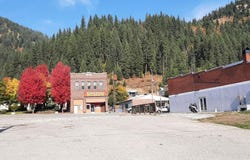 218-224 Earle St, Mullan, ID 83846