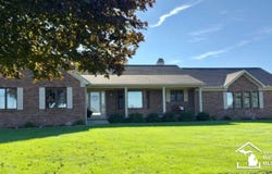 8940 S Dixie Highway, Erie, MI 48133
