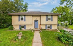 619 Maple Street, Lathrop, MO 64465