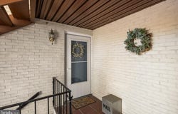 14 E CLOSE, MOORESTOWN, NJ 08057
