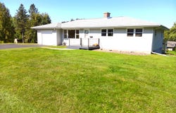202 SUNSET Drive, DeForest, WI 53532
