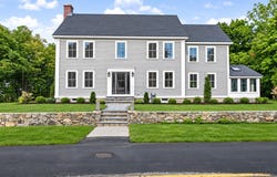 27 Ash St, Hopkinton, MA 01748