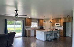 208 E Canyon Dr, Kennewick, WA 99337