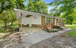 625 Graham ST, Mountainburg, AR 72946