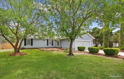 1938 N Iris Ln, Navarre, FL 32566