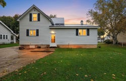 137 DEWEY Street, BRILLION, WI 54110