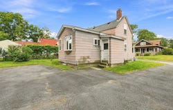 128 River St, Hudson, MA 01749