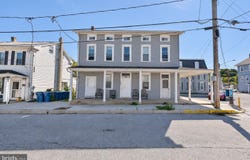 8 E BROADWAY Street E, ETTERS, PA 17319