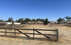 736 N Tommy Street, Visalia, CA 93291