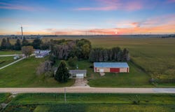 1995 Pine Avenue, Garner, IA 50438