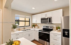 8979 Palm Tree Ln, Pembroke Pines, FL 33024