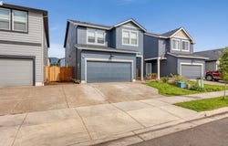 2766 V St, Springfield, OR 97477