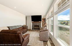 10 TERRACE Drive, Cora, WY 82925