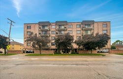 7525 W Lawrence Avenue, Harwood Heights, IL 60706