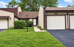 166 Cascade Drive, Indian Head Park, IL 60525