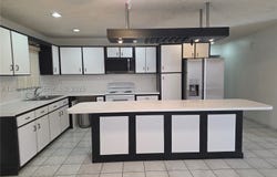 2232 SW 13th St, Miami, FL 33145