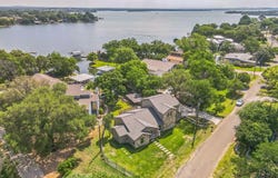2403 Belaire E Ln, Granite Shoals, TX 78654