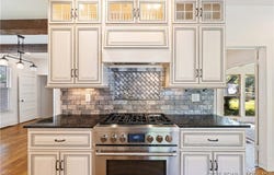 101 Fairview Avenue, Eldon, MO 65026