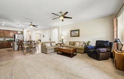 2725 E NARROWLEAF Drive, Gilbert, AZ 85298