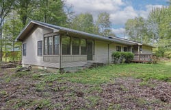 1038 E Freeland Road, Merrill, MI 48637