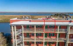 329 Water St, Apalachicola, FL 32320