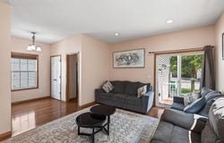 10013 Iris Lane, Eden Prairie, MN 55347
