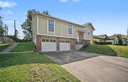 3707 E 114th Terrace, Kansas City, MO 64137