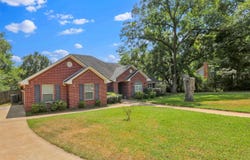 516 E Fifth St, Rusk, TX 75785