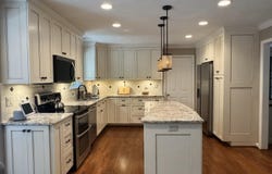 4220 Kings Court Dr, Roanoke, VA 24018