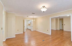 811 S Coffee Ave, Douglas, GA 31533