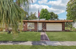 272 W 46th St, Hialeah, FL 33012