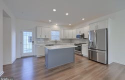 2482 ARTESIAN Way, LANCASTER, PA 17601