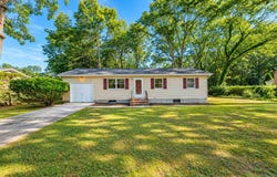50 Fanning Boulevard, Riverhead, NY 11901