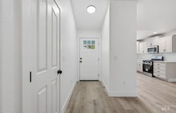 770 E Red Bud St, Kuna, ID 83634