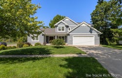 269 N Main Street, Rockford, MI 49341
