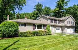 29 Morningside St, Leominster, MA 01453