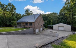 1060 Concord Point Road, Leitchfield, KY 40119