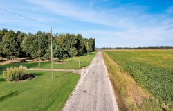 9900 E Homestead Rd, Dix, IL 62830