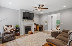 844 Otter Lake Loop, Hanson, KY 42413