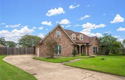106 RICKER COURT, Laplace, LA 70068