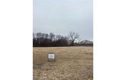 4006 Concord Ln, Wapello, IA 52653