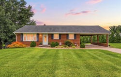 80 Mountain View Dr, Rocky Mount, VA 24151