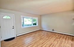 130 Brooklyn Stanhope Rd, Hopatcong Boro, NJ 07874-2507