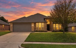 2402 Mallory Drive, Corinth, TX 76210