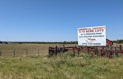 IH10 Feeder/County Road, Weimar, TX 78962