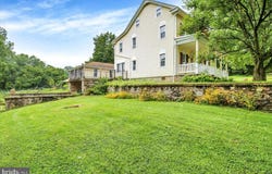 149 BINGAMAN Road, READING, PA 19606