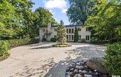2100 ILLINI Road, Springfield, IL 62704