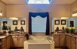 3812 LAKE WINNIPEG Drive, Harvey, LA 70058