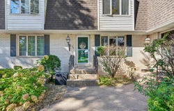34 Woodhollow Drive, Schererville, IN 46375