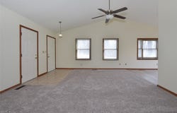 2121 Oakwood Court, Avon, OH 44011